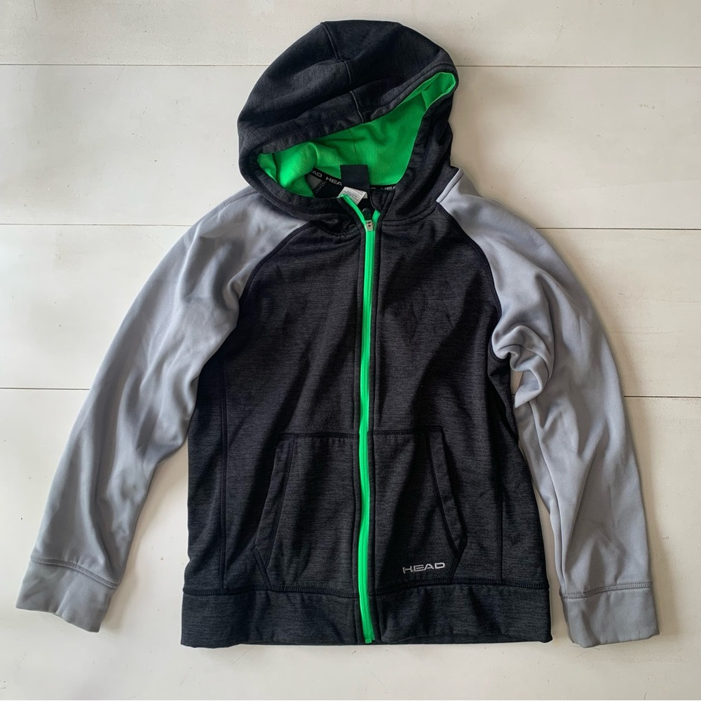 Head zip up hoodie size youth large
Item #A13